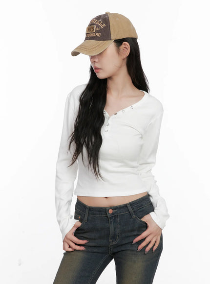 casual-v-neck-crop-long-sleeve-shirt-cn512 / White