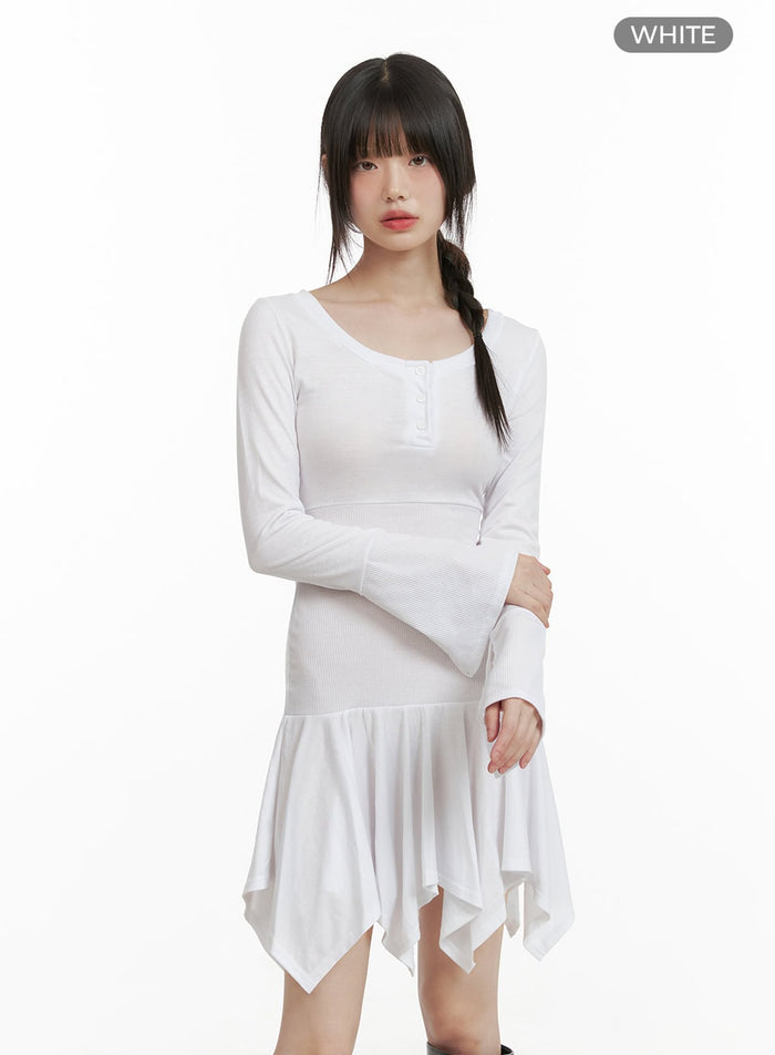 scoop-neck-buttoned-mini-dress-cy428 / White