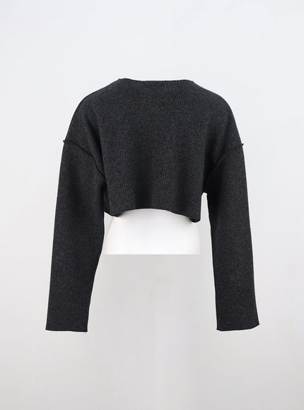 front-slit-long-sleeve-knit-top-on313