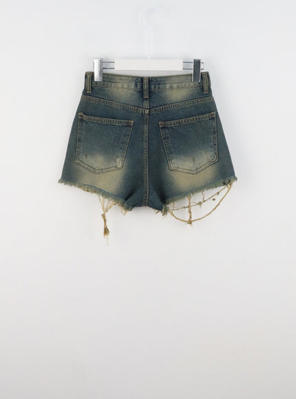 ripped-hem-denim-shorts-cl314