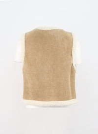 double-faced-v-neck-vest-on309