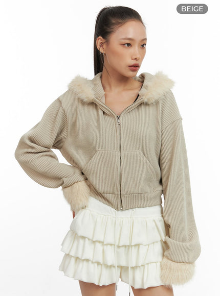 urban-chic-crop-fur-hoodie-co424 / Beige