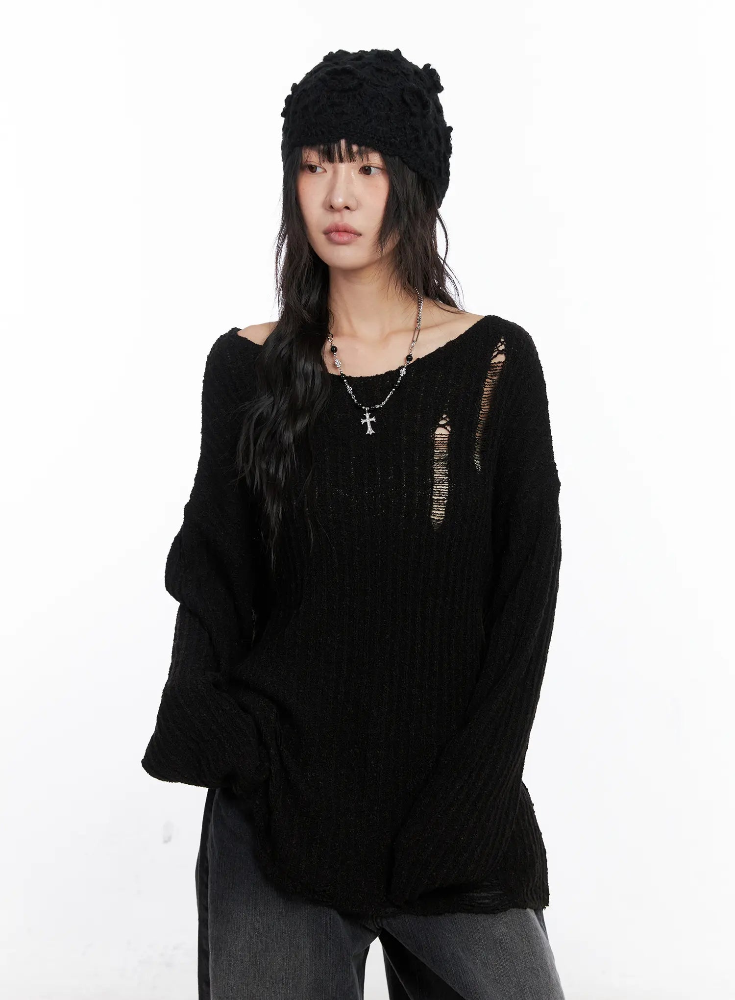 distressed-off-shoulder-sweater-cc1809 / Black