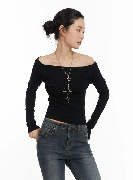 studded-boat-neck-long-sleeve-top-cd509 / Black