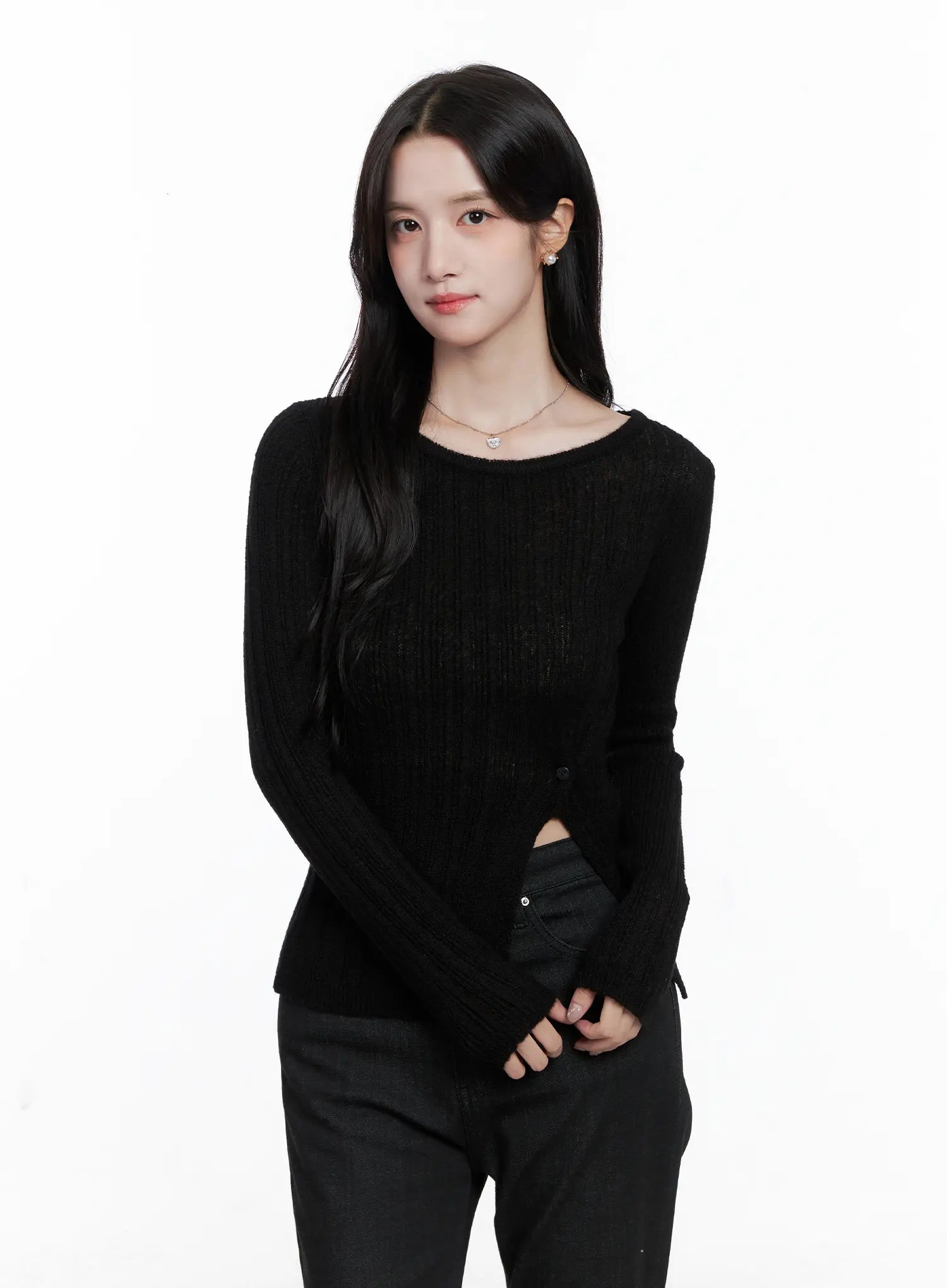 side-cut-slim-long-sleeve-top-cs523 / Black