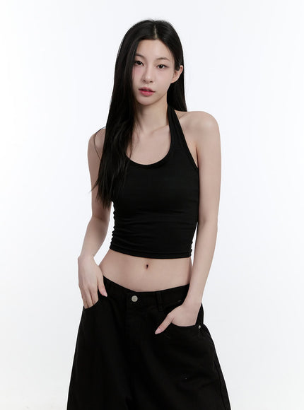 essential-slim-fit-halter-top-cj522 / Black