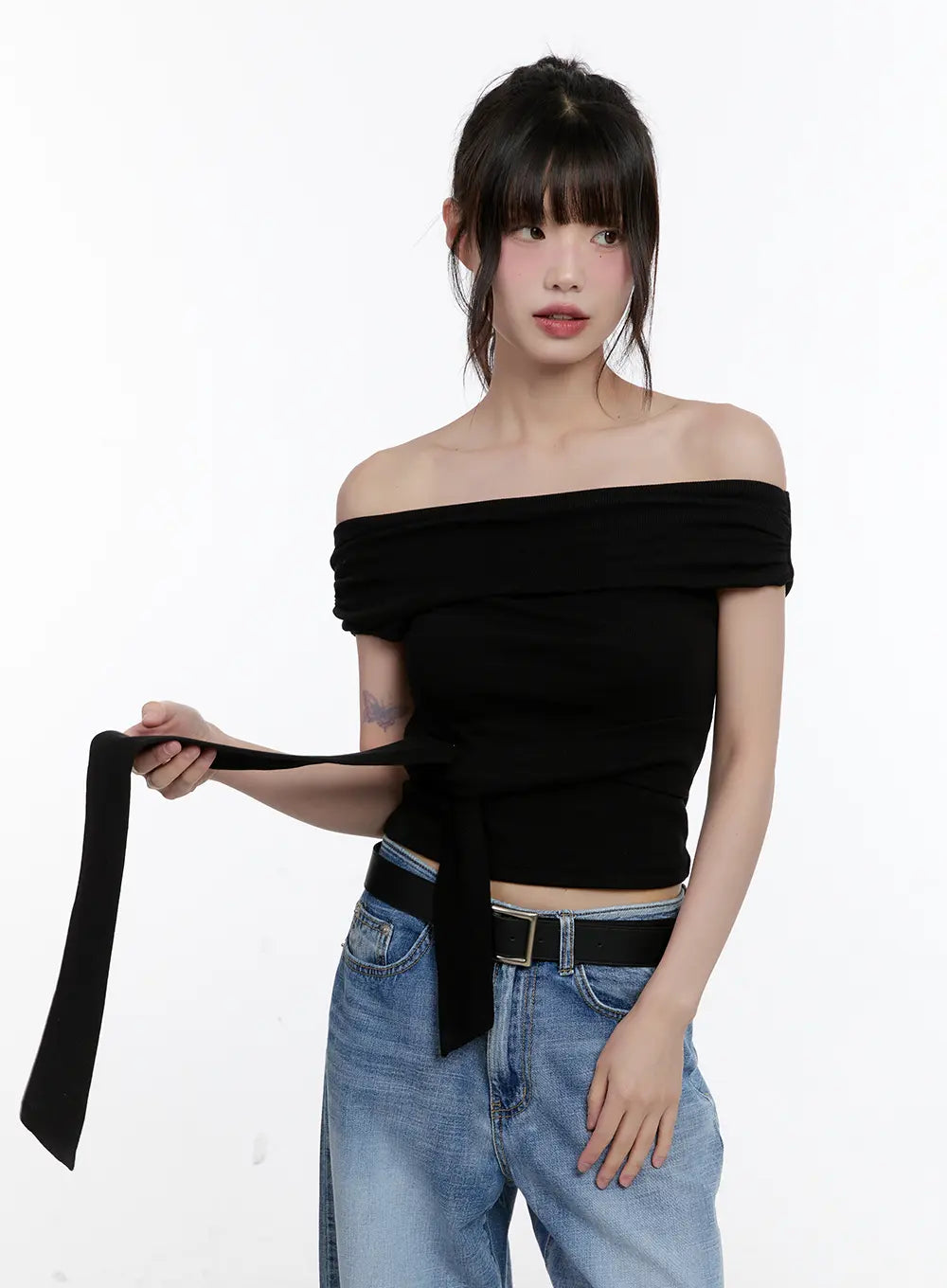 off-shoulder-tie-wrap-top-cl504 / Black