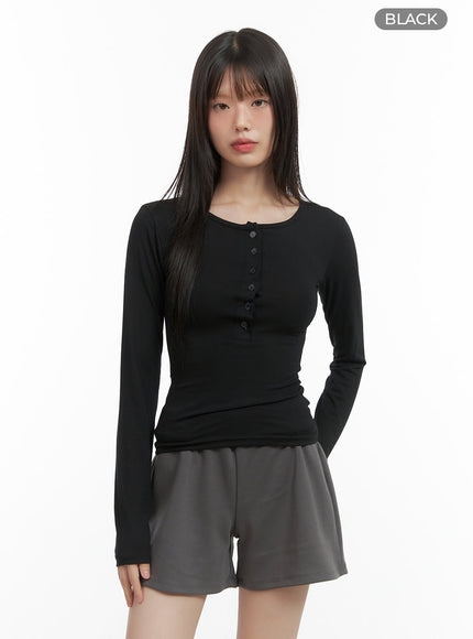 classic-buttoned-slim-long-sleeve-top-co410 / Black