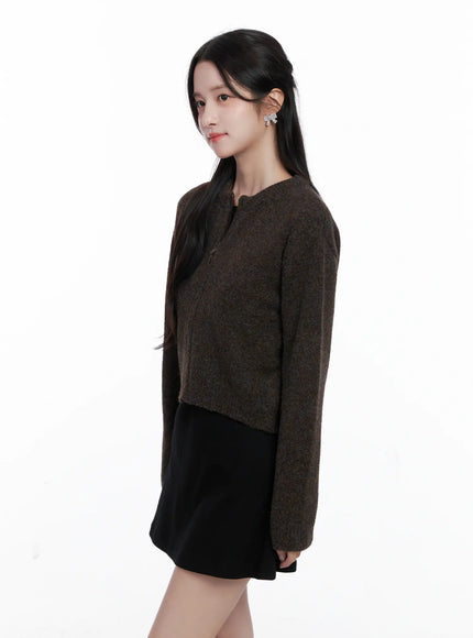 classic-round-neck-knit-cardigan-cs519 / Brown