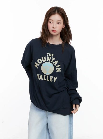 mountain-valley-graphic-crewneck-cg521 / Dark blue