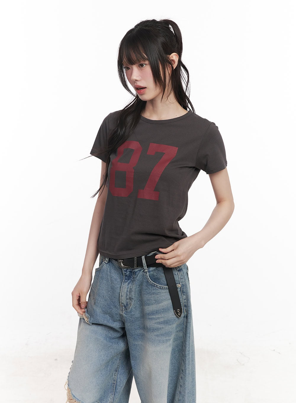 87-graphic-crop-tee-cy520 / Dark gray