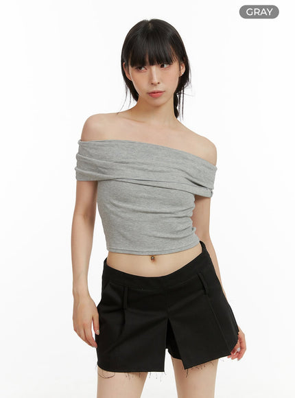 shirred-off-shoulder-crop-top-cu425 / Gray