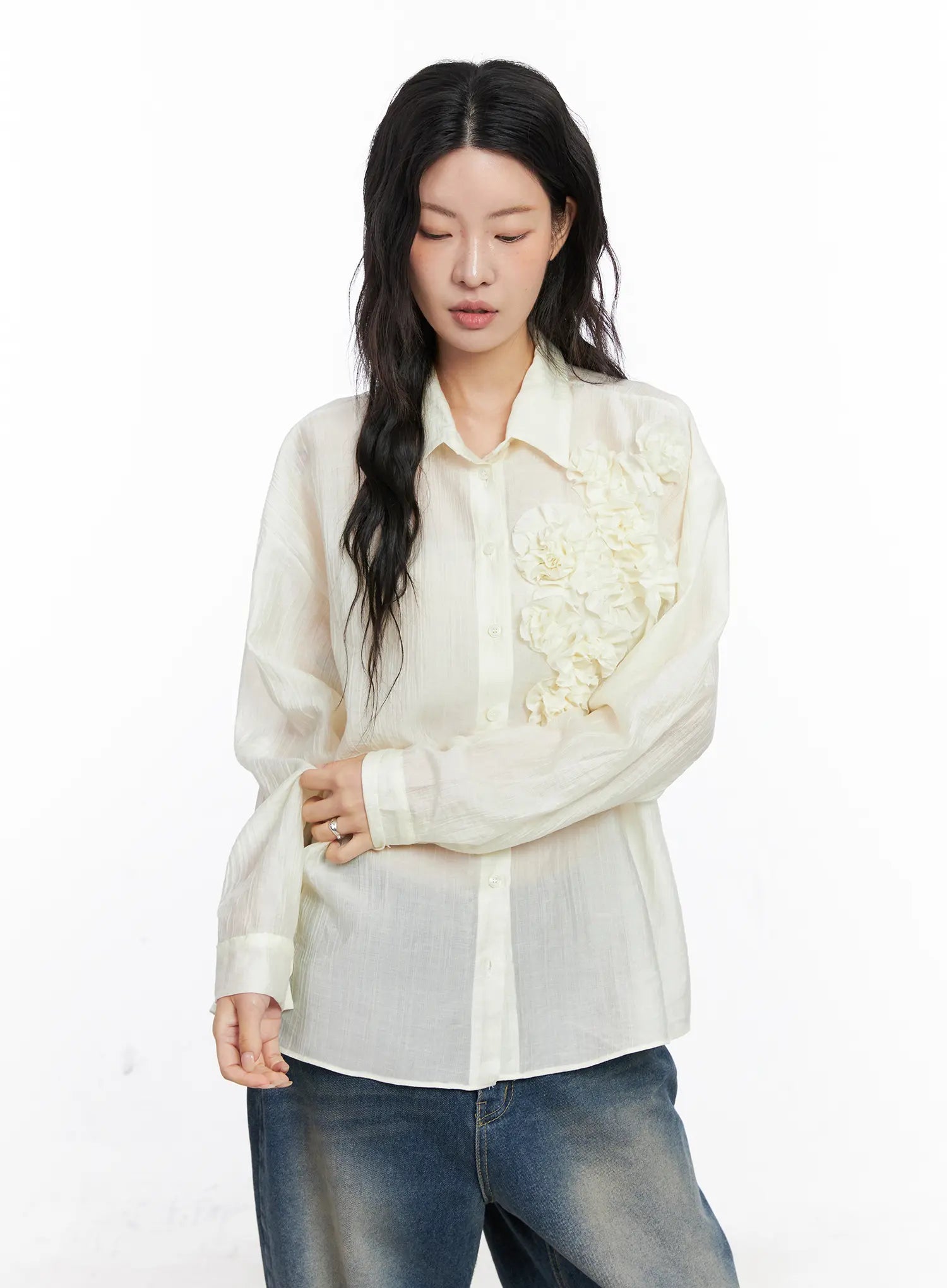 oversized-floral-frill-chiffon-blouse-co507 / Light beige