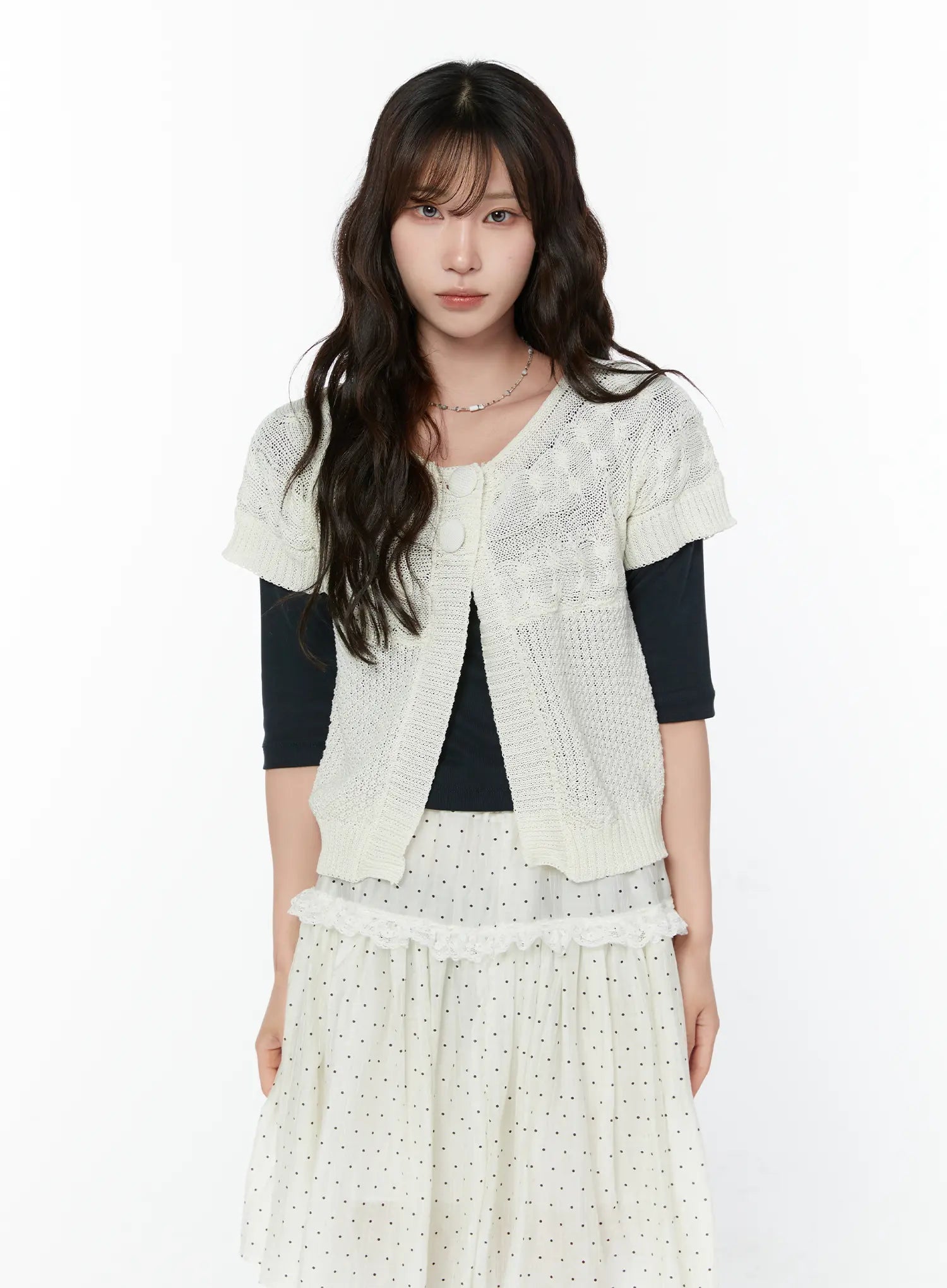 short-sleeve-cable-knit-cardigan-cy515 / Light beige