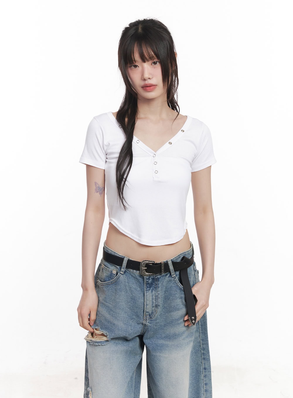 slim-fit-v-neck-buttoned-top-cy520 / White
