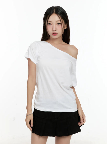 casual-off-shoulder-tee-cg501 / White