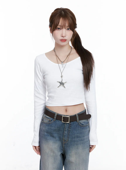 basic-u-neck-long-sleeve-crop-tee-cg529 / White