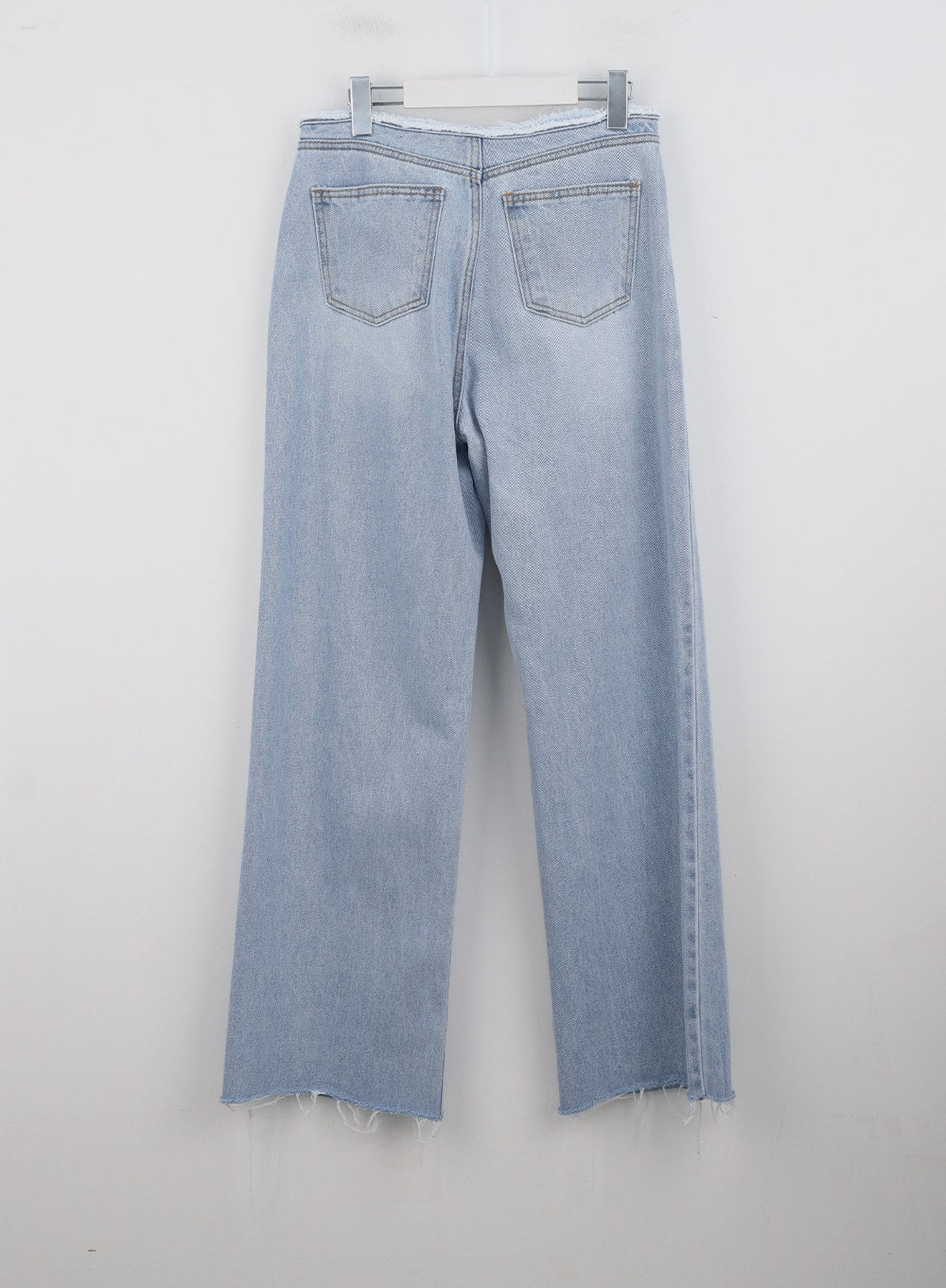 cut-waist-wide-leg-jeans-cg323