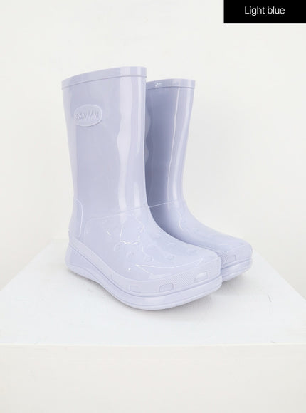 mid-calf-rain-boots-oy323
