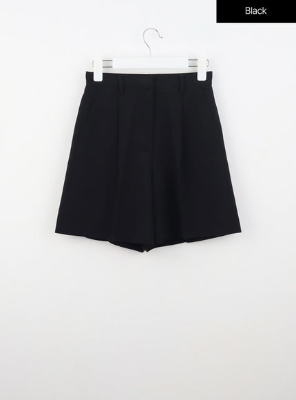 tailored-bermuda-shorts-ou329