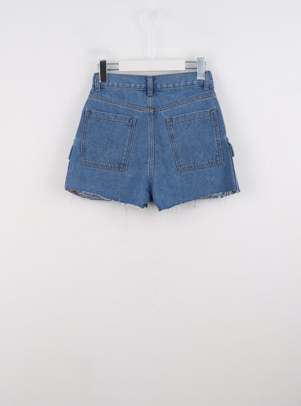 cut-out-denim-shorts-cg316