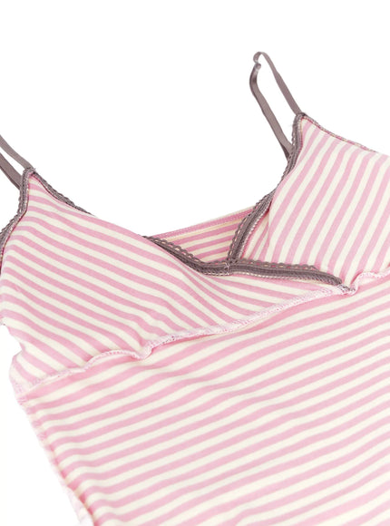 striped-v-neck-sleeveless-top-ca515