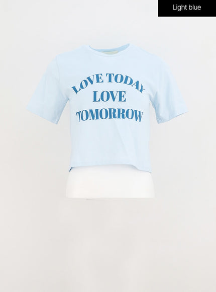 love-graphic-cropped-tee-oy326