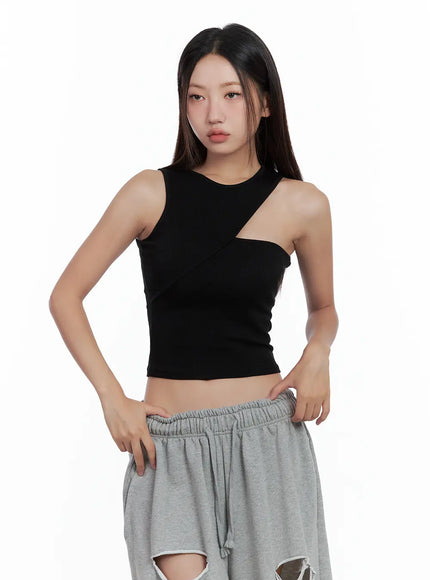 asymmetric-ribbed-cropped-tank-cl508 / Black
