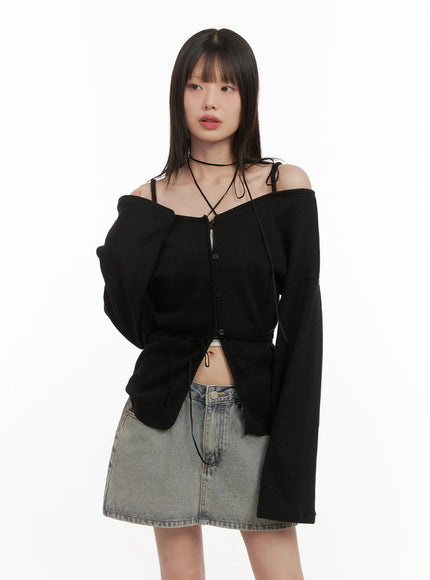 off-shoulder-loose-fit-buttoned-cardigan-cd426 / Black