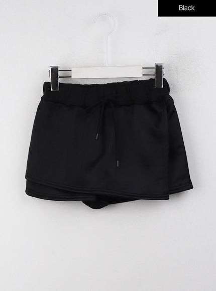 elastic-waist-satin-mini-skirt-cj409 / Black