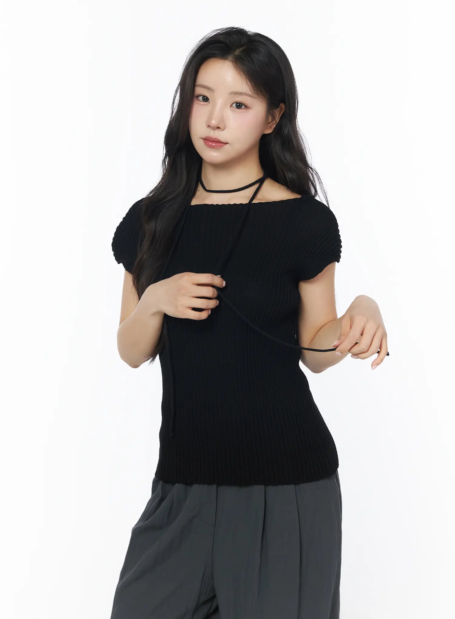 ribbed-off-shoulder-knit-top-and-scarf-set-cd805 / Black