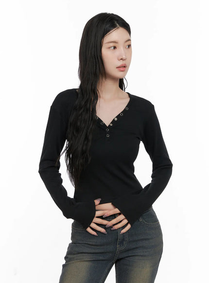casual-v-neck-crop-long-sleeve-shirt-cn512 / Black