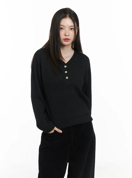 soft-knit-henley-neck-sweater-cj507 / Black