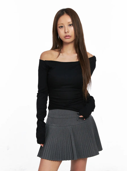 off-shoulder-shirred-crop-top-co510 / Black