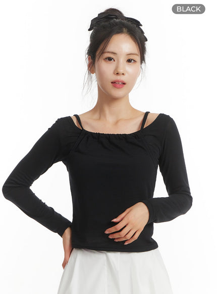 shirred-neck-long-sleeve-top-om405 / Black