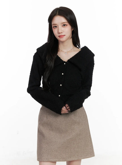 fuzzy-collar-cropped-cardigan-cn526 / Black