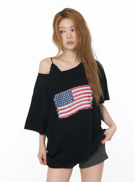 off-shoulder-flag-graphic-top-cy508 / Black