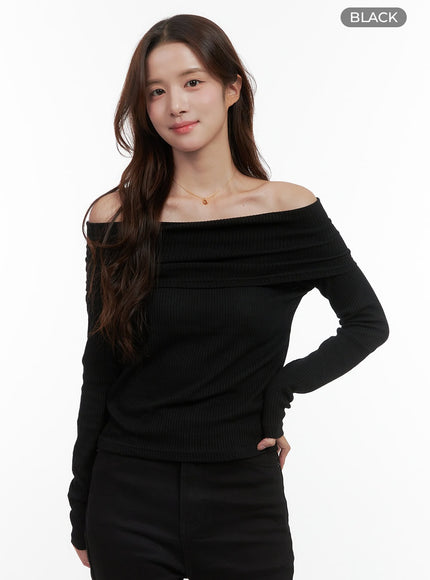 chic-solid-off-shoulder-blouse-oo421 / Black