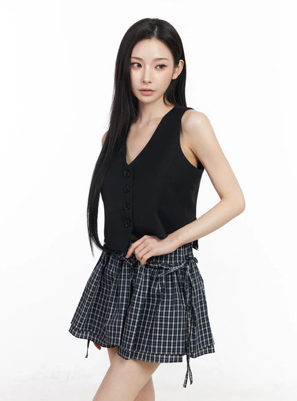 buttoned-back-belted-crop-vest-cm519 / Black