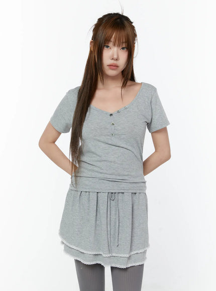 basic-heart-neck-button-top-cy519 / Gray
