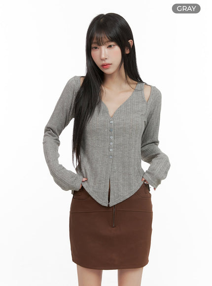 v-neck-layered-buttoned-cardigan-cs403 / Gray