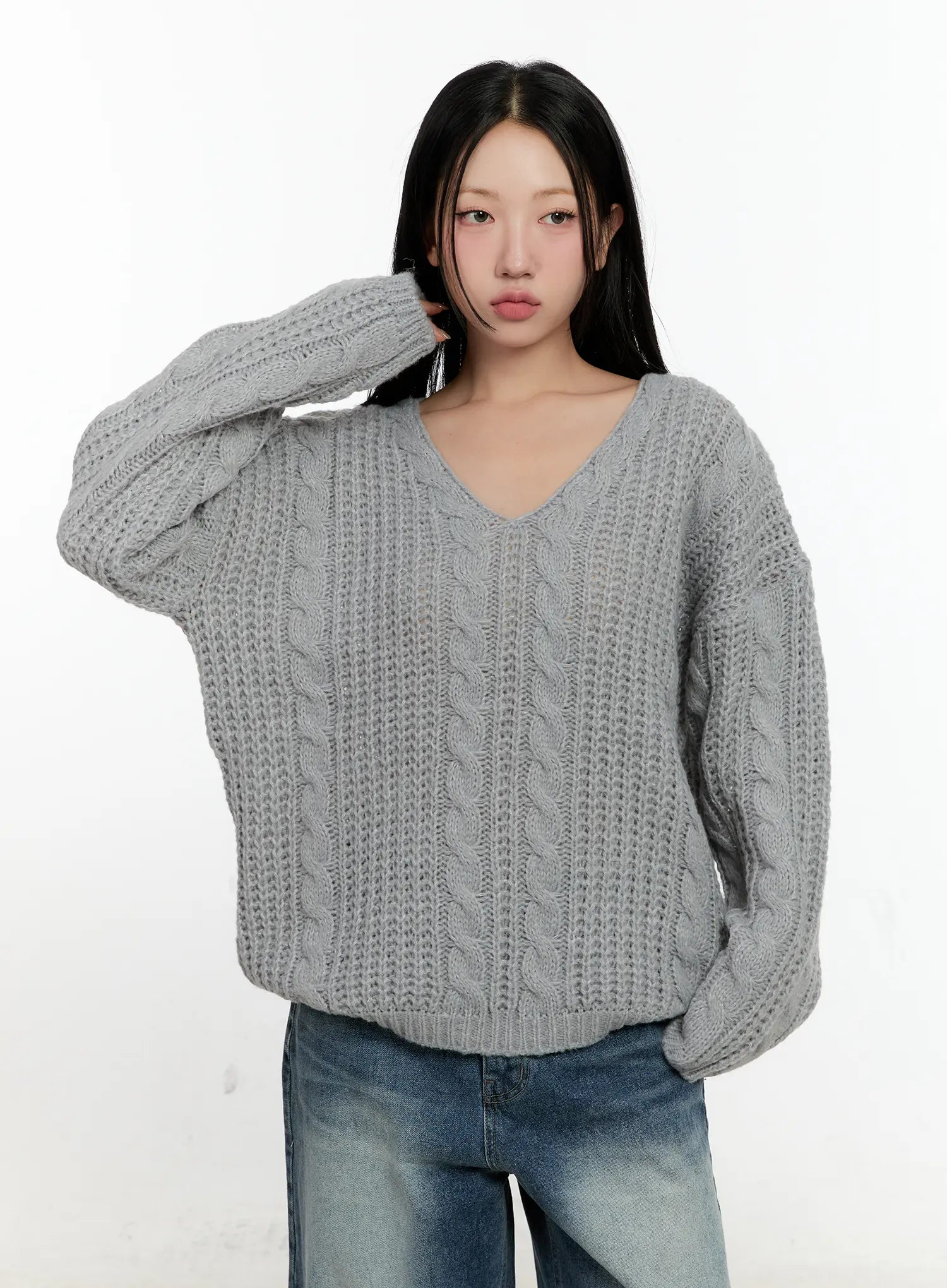 cozy-cable-knit-oversized-v-neck-sweater-cn505 / Gray