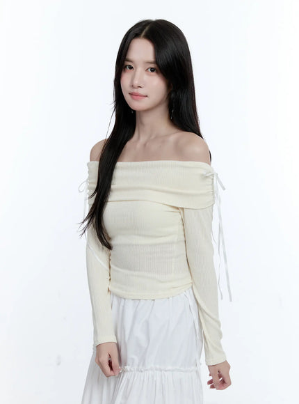 off-shoulder-ruched-knit-top-cg512 / Light beige