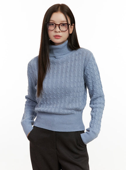 cable-knit-turtleneck-sweater-on422 / Light blue