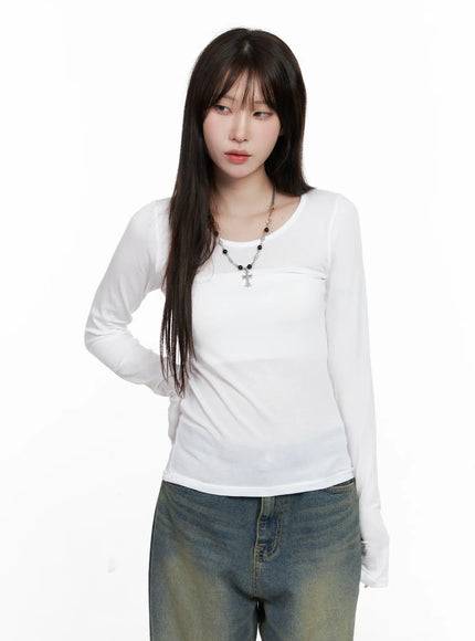 classic-u-neck-long-sleeve-top-co520 / White