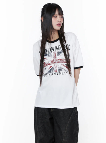 Graphic Short Sleeve Tee CU519 in White, size S/M