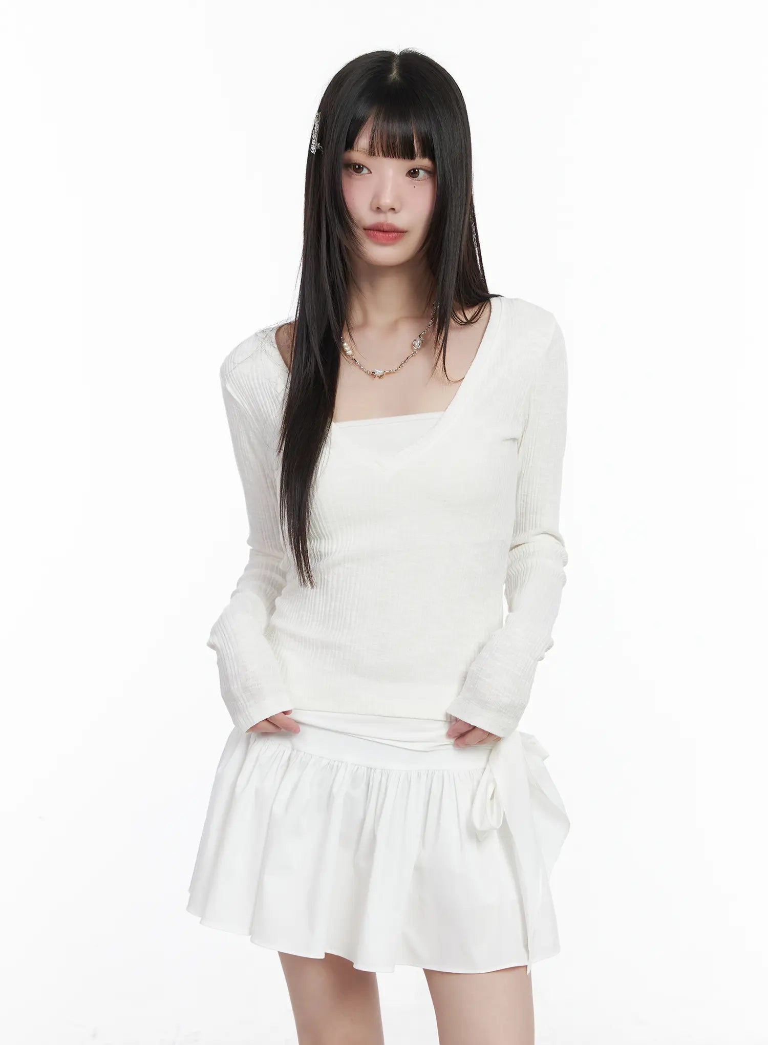v-neck-ribbed-long-sleeve-top-cm524 / White