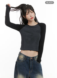 graphic-raglan-long-sleeve-crop-tee-cg421 / Black