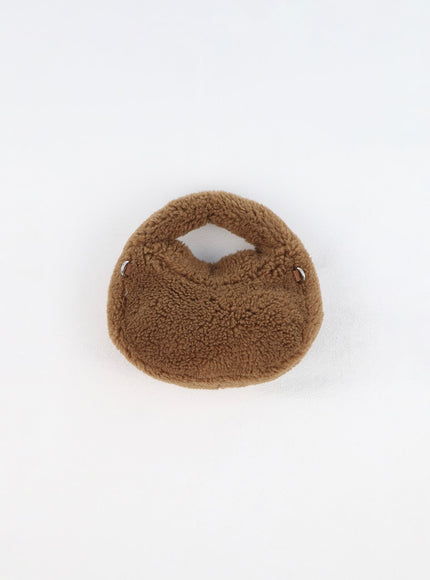 faux-fur-crossbody-bag-in317