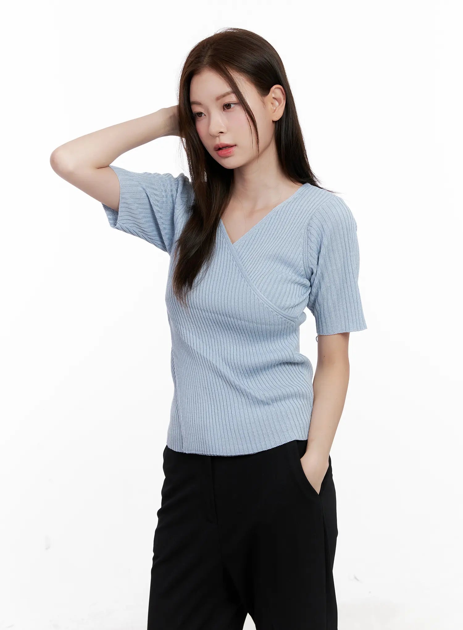 casual-knit-v-neck-tee-cl523 / Light blue